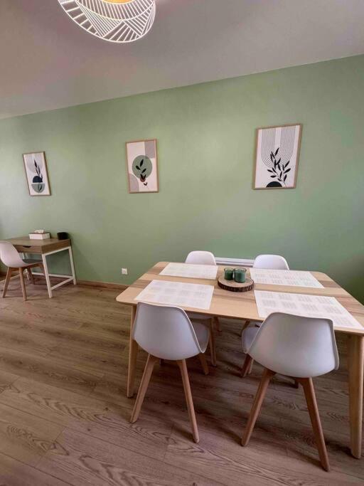 Cosy Mery Bagian luar foto